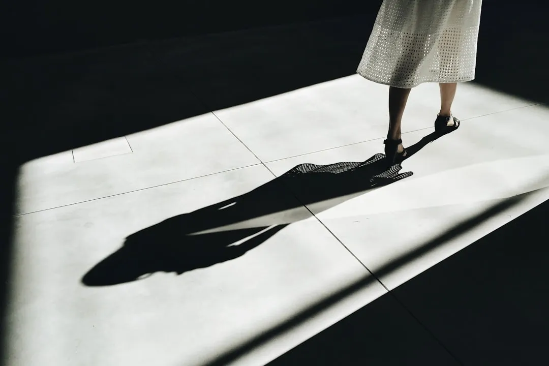 Seasonal Shifts That Catch Gardeners Off Guard (Image Credits: Unsplash)
