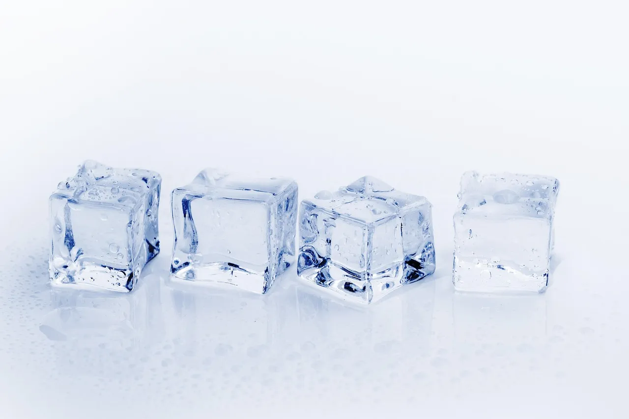 Freezing Happens From the Outside In (Image Credits: Pixabay)
