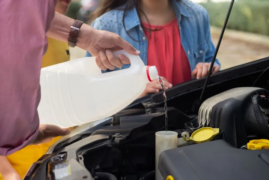 4. Antifreeze (Ethylene Glycol) (Image Credits: Pexels)