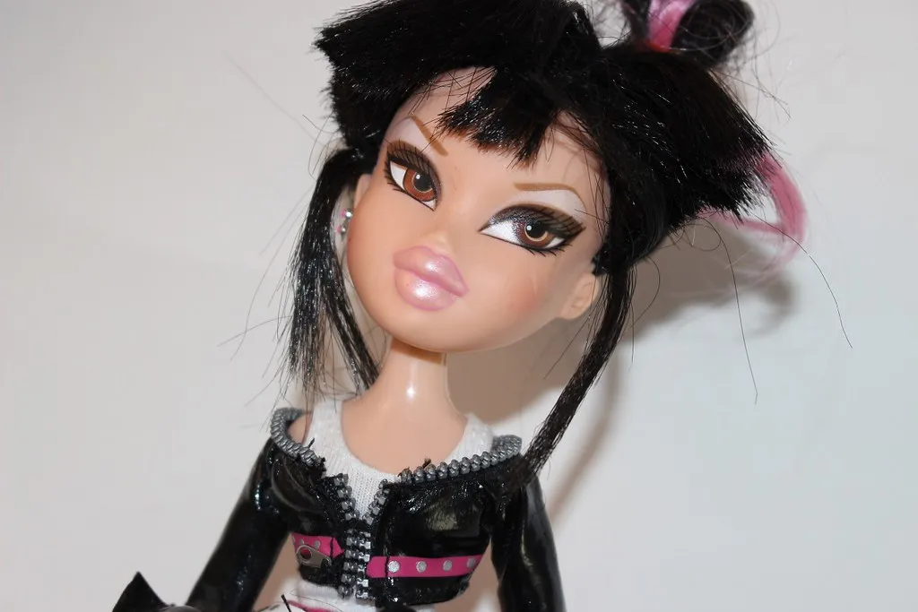 My Scene Dolls: Mattel's Forgotten Line Fetching Serious Prices (k3nzi3ph0t0s, Flickr, CC BY 2.0)