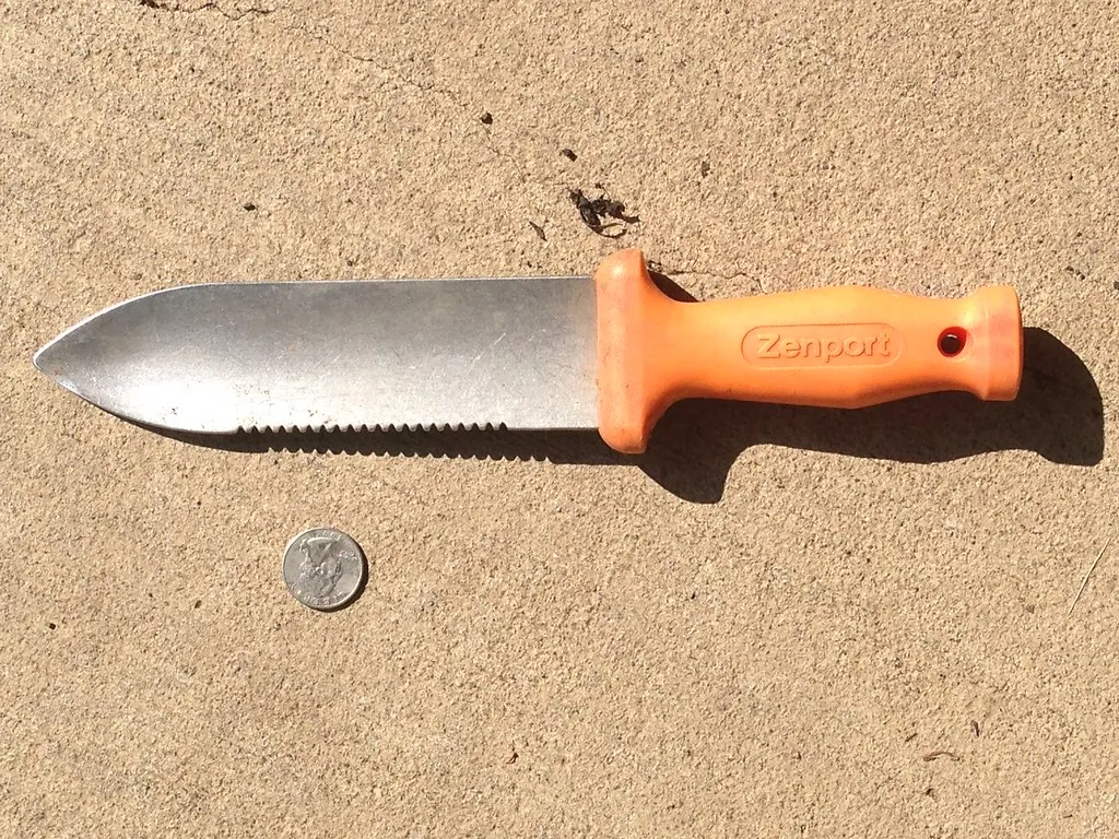 1. The Hori Hori Knife: Japan's Most Versatile Garden Blade (Oregon State University, Flickr, CC BY-SA 2.0)