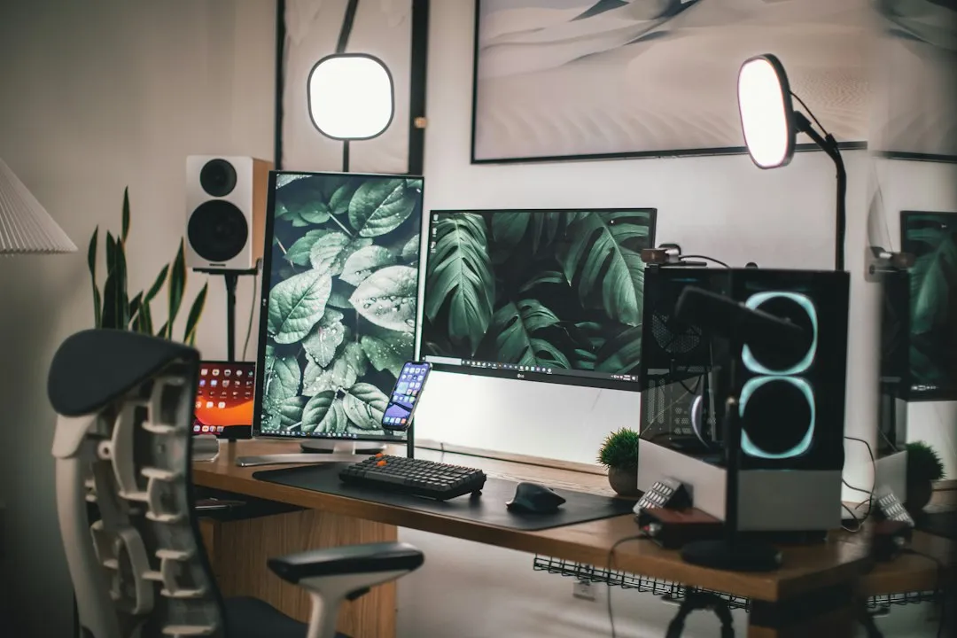 When Dual Monitors Still Make More Sense (Image Credits: Unsplash)