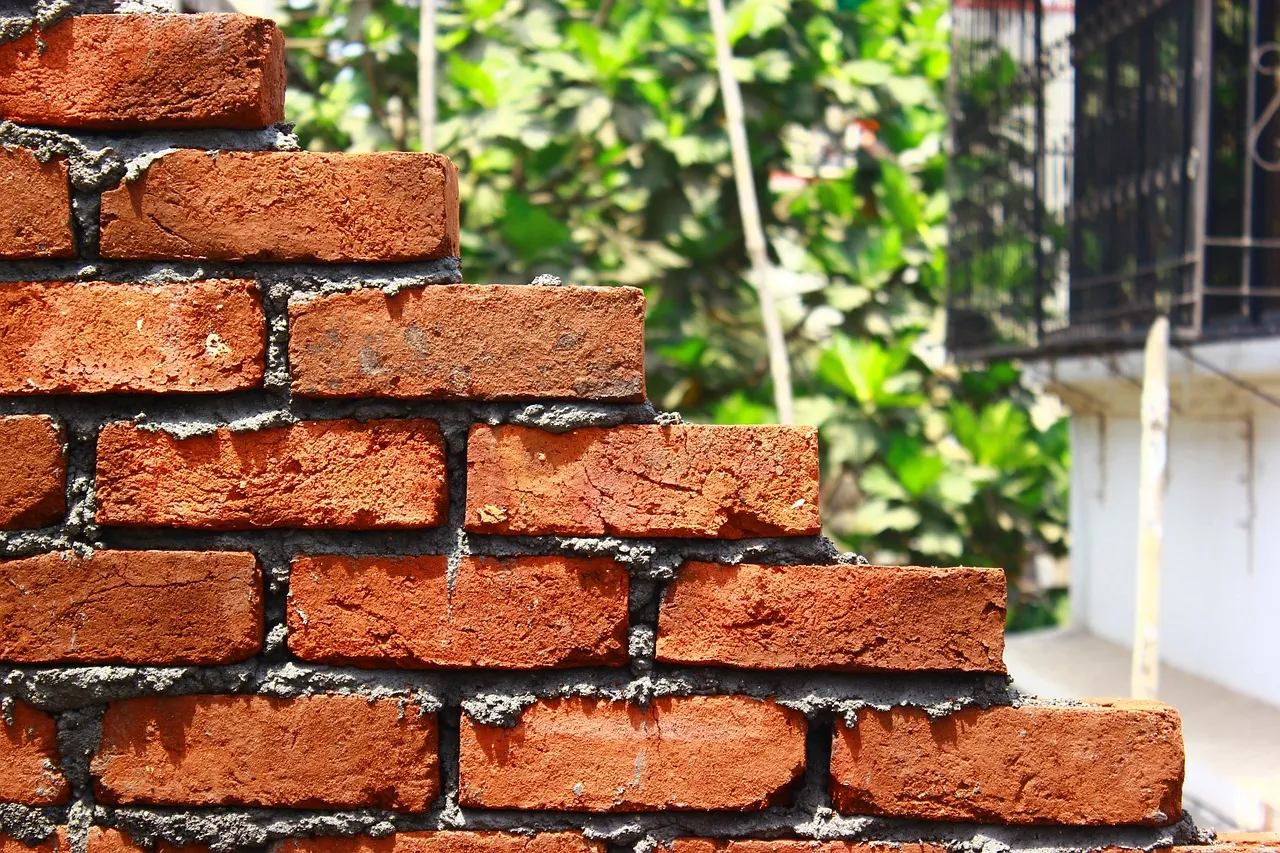 Who Is Still Using It and Why They Should (Image Credits: Pixabay)