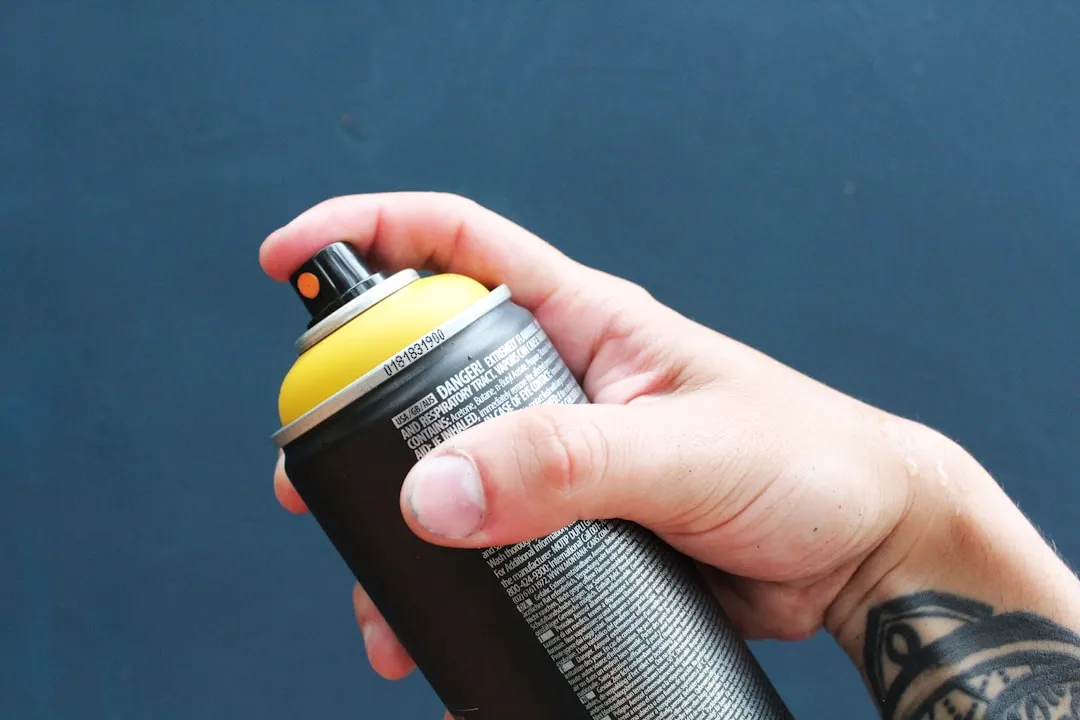 5. Aerosol Cans in Hot Cars or Near Heat Sources (Image Credits: Unsplash)