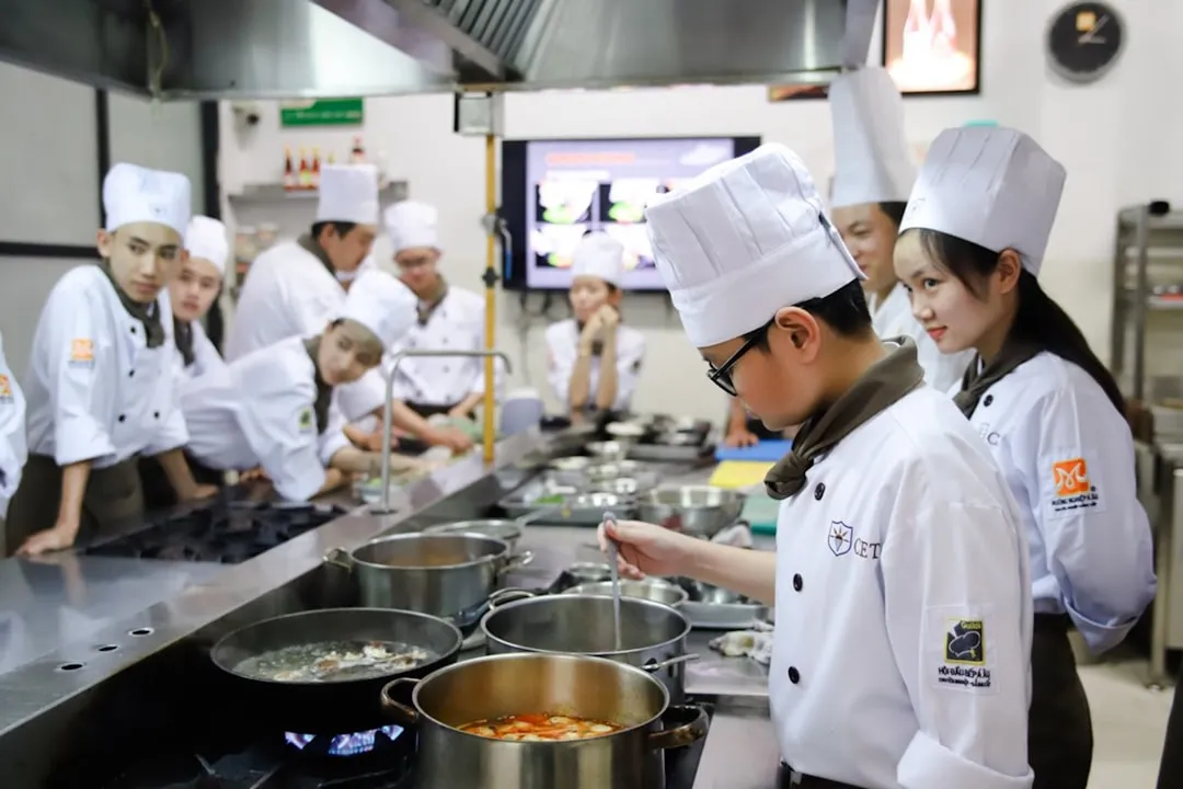 The Kitchen Was a Place of Real Technique, Not Just Assembly (Image Credits: Unsplash)