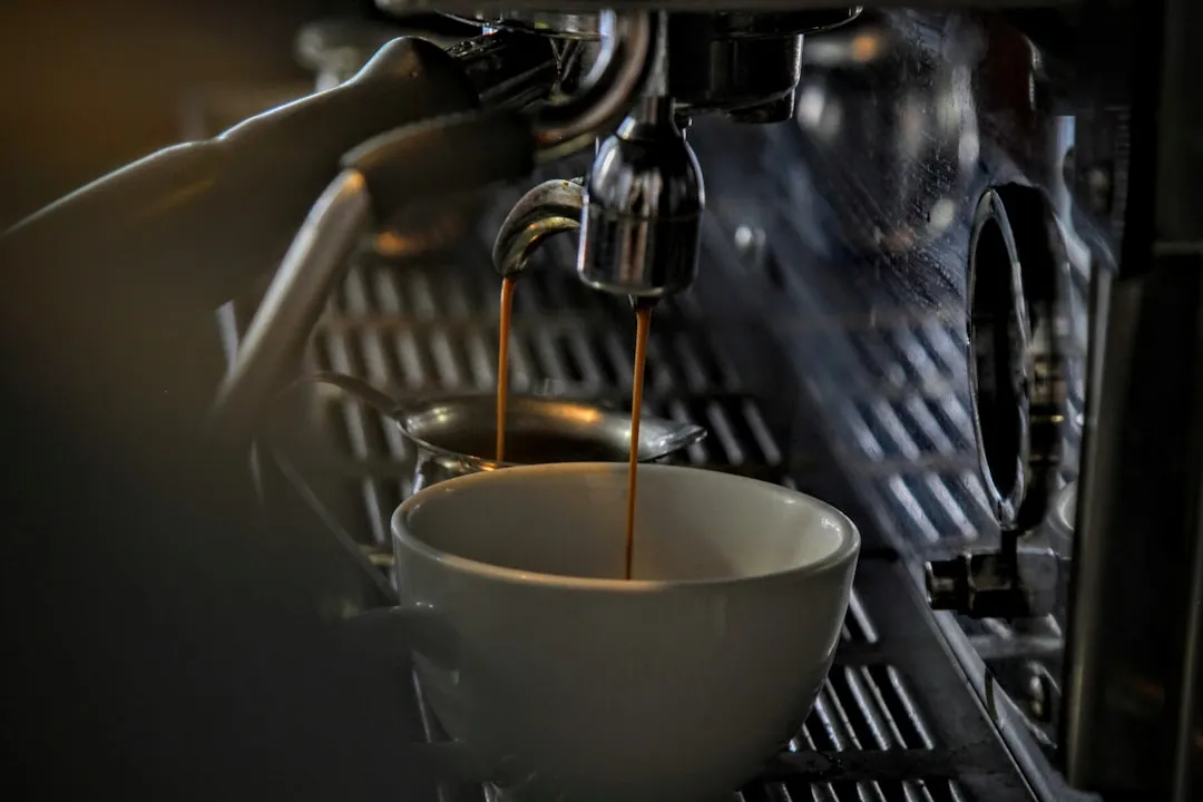 Intestinal Bacteria Found in Commercial Coffee Machine Milk Drinks (Image Credits: Unsplash)