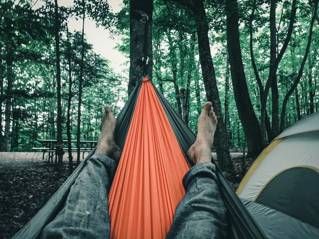 How Sleeping Position and Body Type Affect Your Choice (Image Credits: Unsplash)