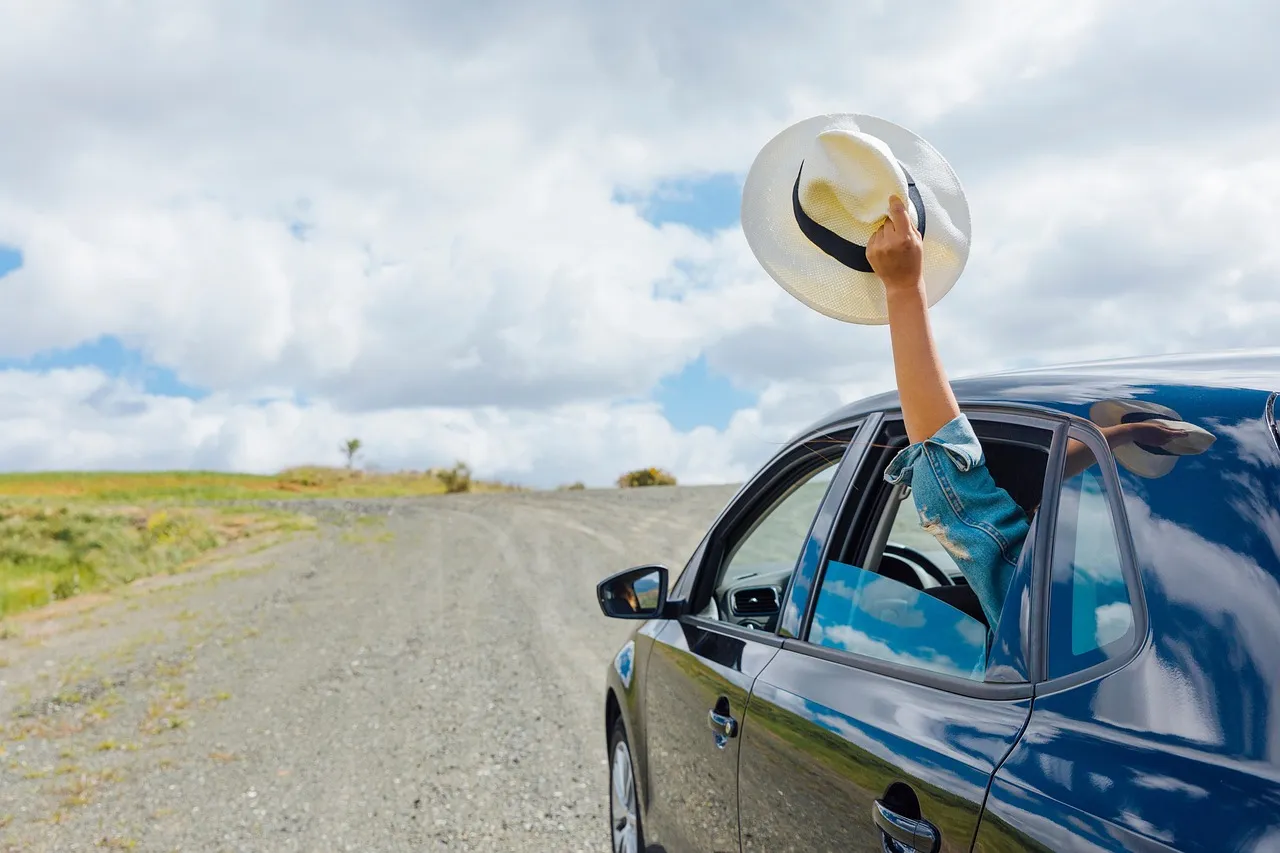 Road Trips Are Still Booming, Just Not the Slow Kind (Image Credits: Pixabay)