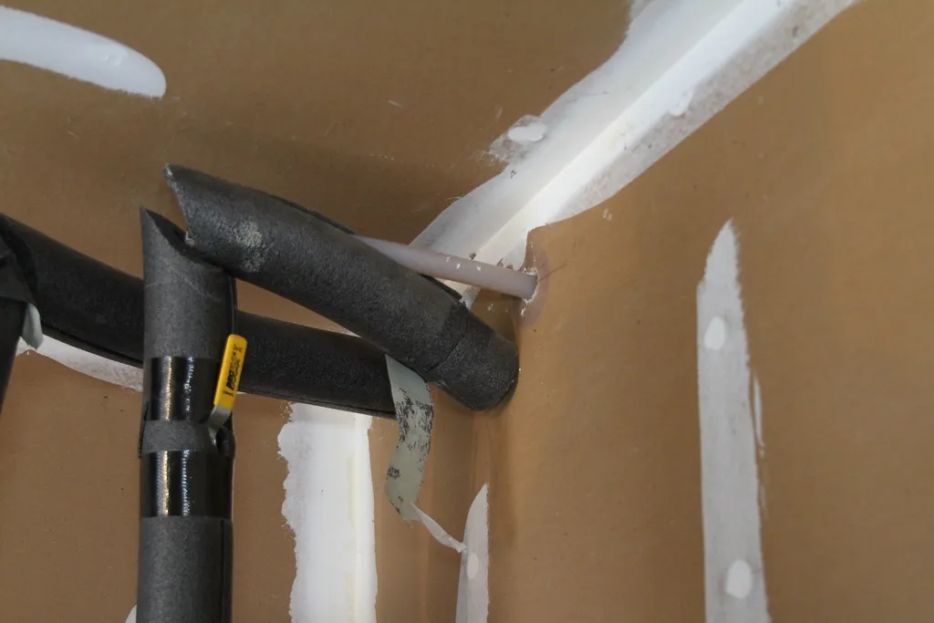 Skipping Air Sealing Before Adding Insulation (Image Credits: Flickr)