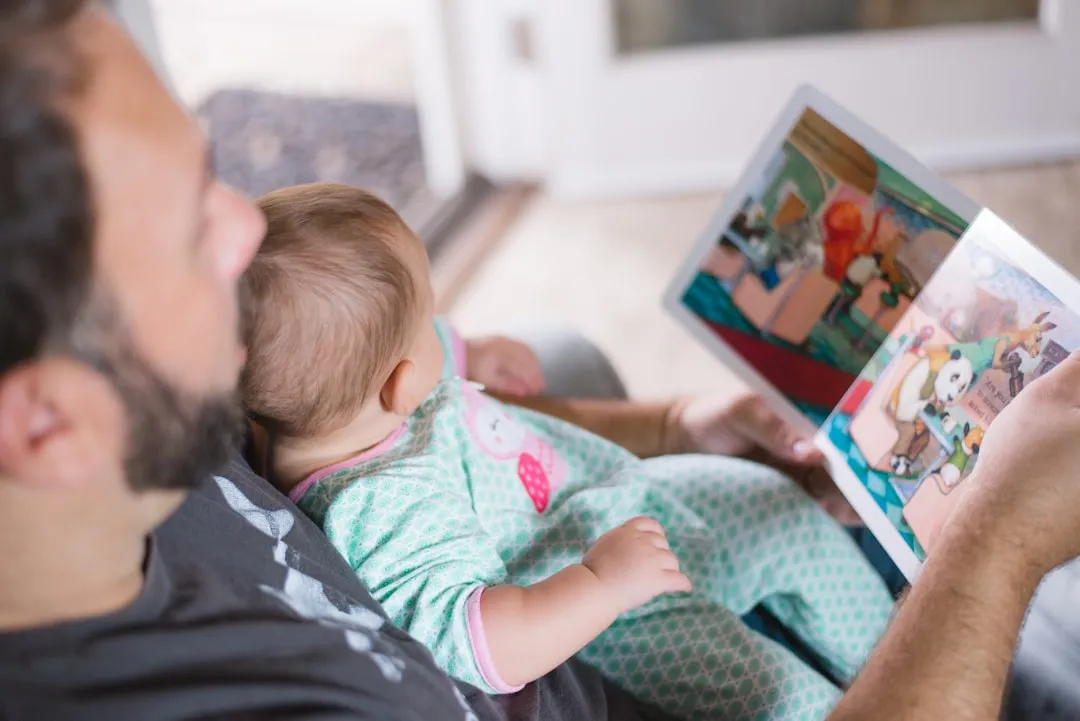 2. Reading Aloud Together (Image Credits: Unsplash)