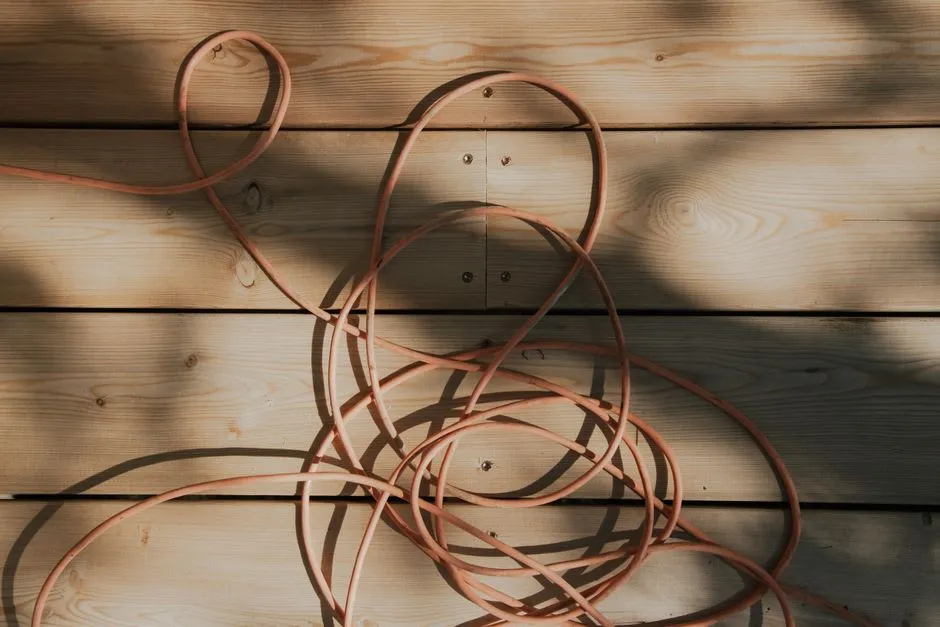 Using Indoor Cords Outdoors (Image Credits: Pexels)