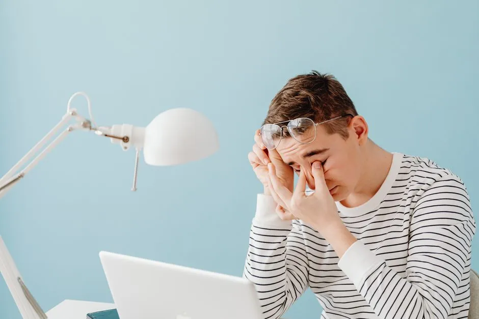 Home Environments Create Unique Eye-Strain Conditions (Image Credits: Pexels)