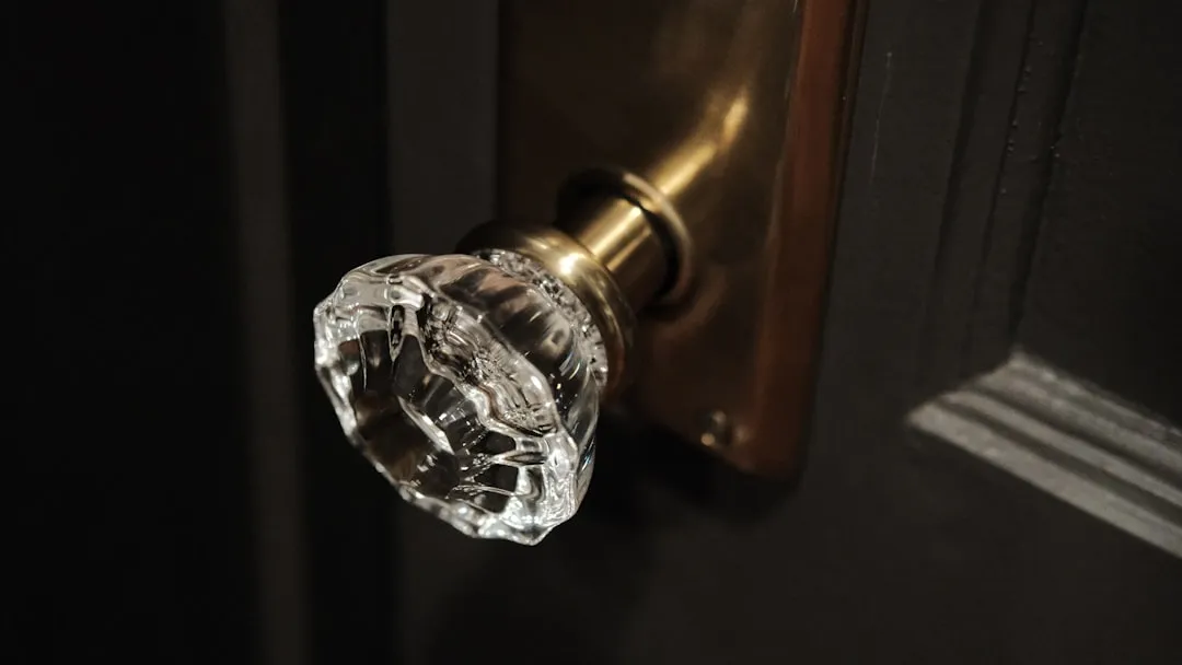 A Single Contaminated Knob Can Spread Germs to Hundreds of Surfaces in Hours (Image Credits: Unsplash)