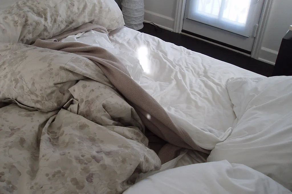 Your Brain Reads an Unmade Bed as Unfinished Business (emdot, Flickr, CC BY 2.0)