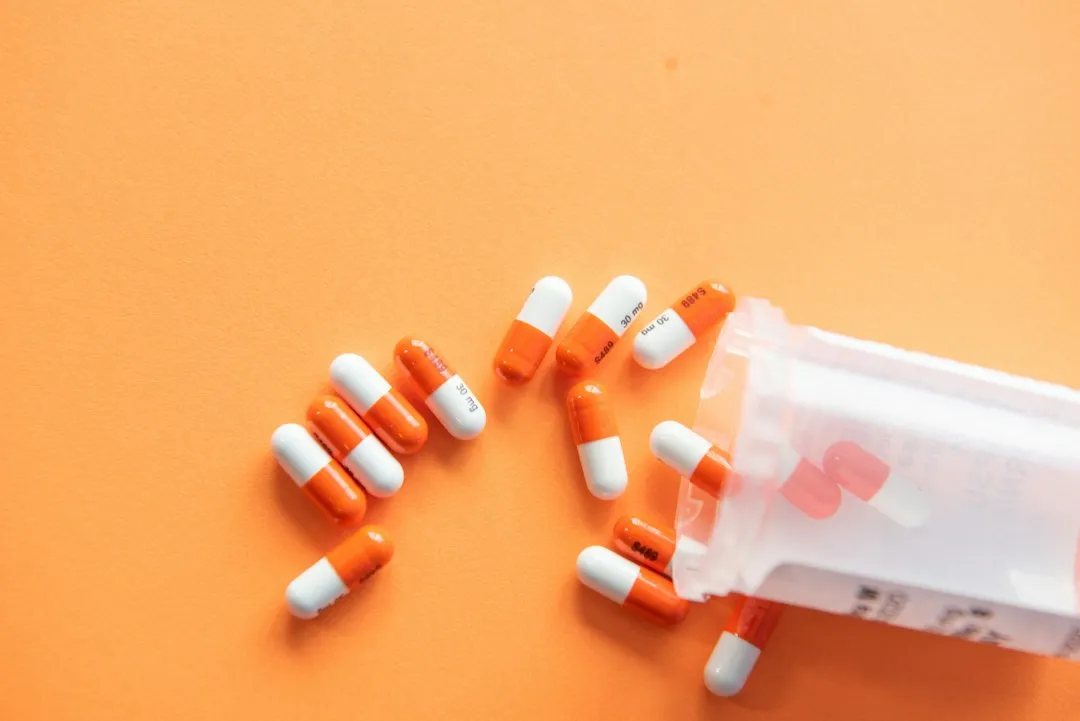 3. They're Skipping Prescription Medications to Save Money (Image Credits: Unsplash)