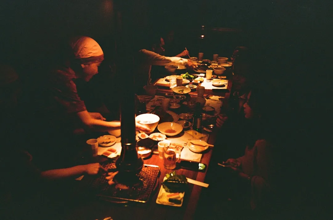 Progressive Dinners and Supper Clubs (Image Credits: Unsplash)