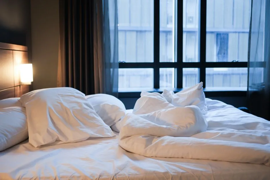 4. Overcrowding the Room with Clutter and Then Complaining It Wasn't Cleaned (Image Credits: Pexels)
