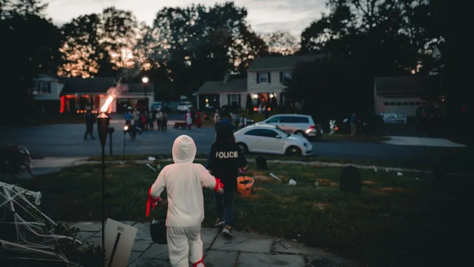 Use Trunk-or-Treat Events as a Supplement, Not a Replacement (Image Credits: Pexels)