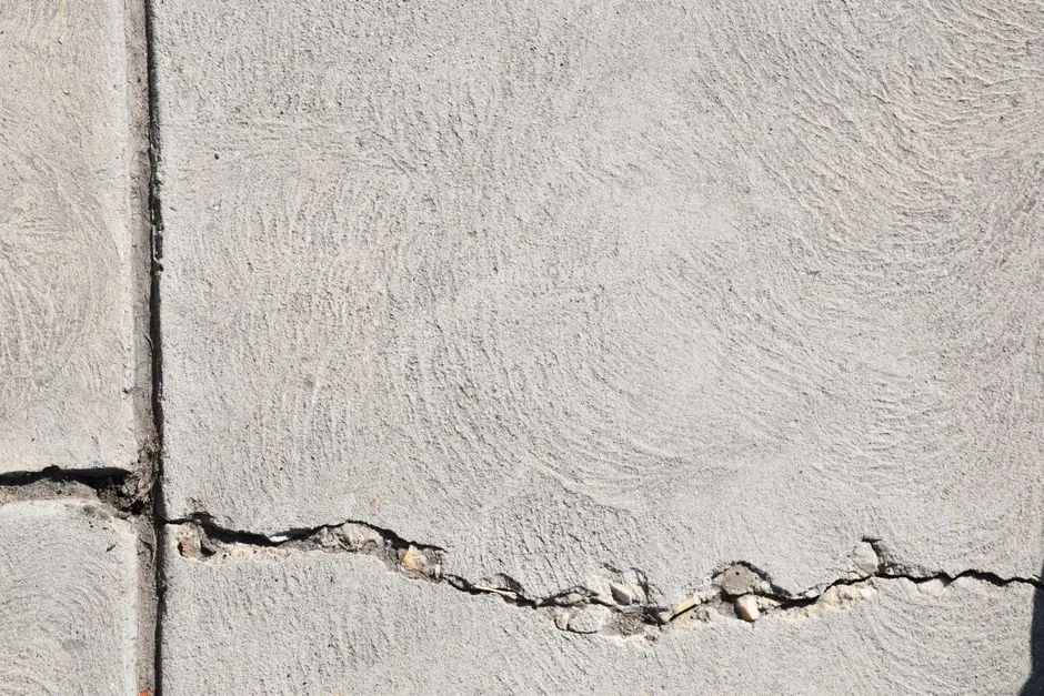 Choosing the Right Repair Material Makes All the Difference (Image Credits: Pexels)