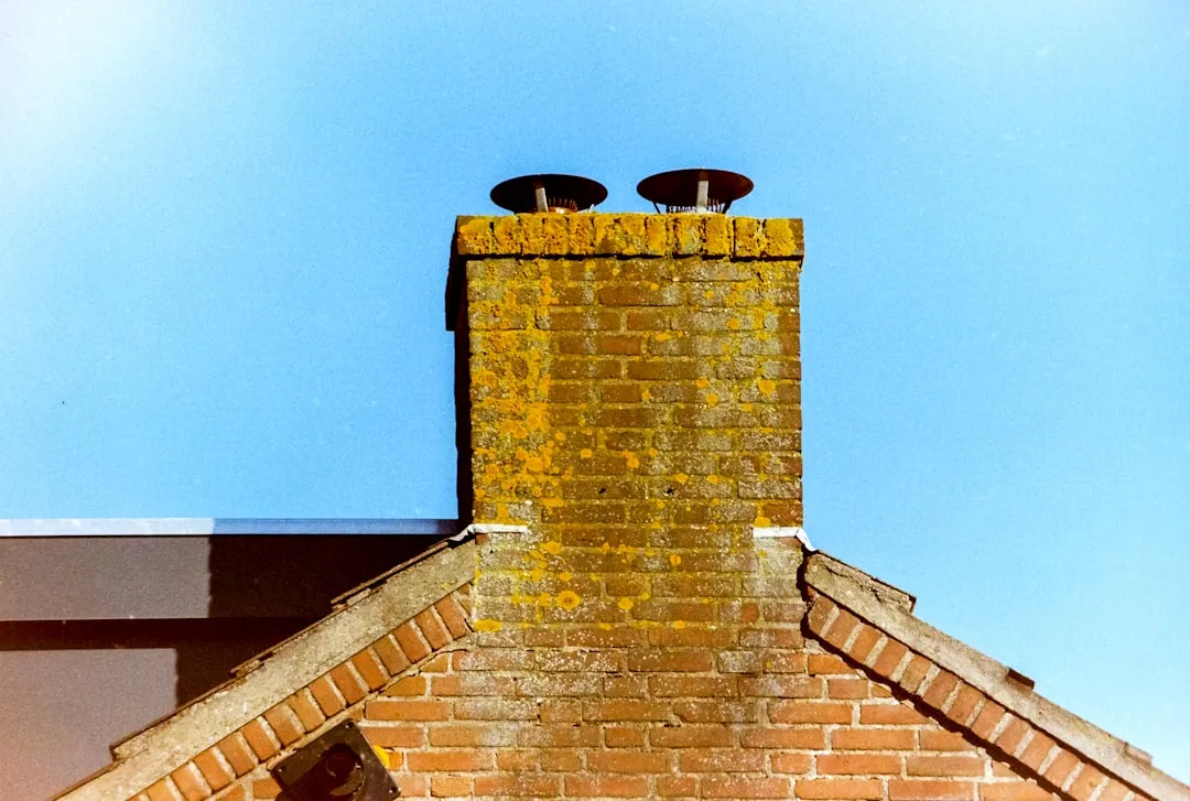 The Smoky or Burning Smell: Blocked Flues and Vent Issues (Image Credits: Unsplash)