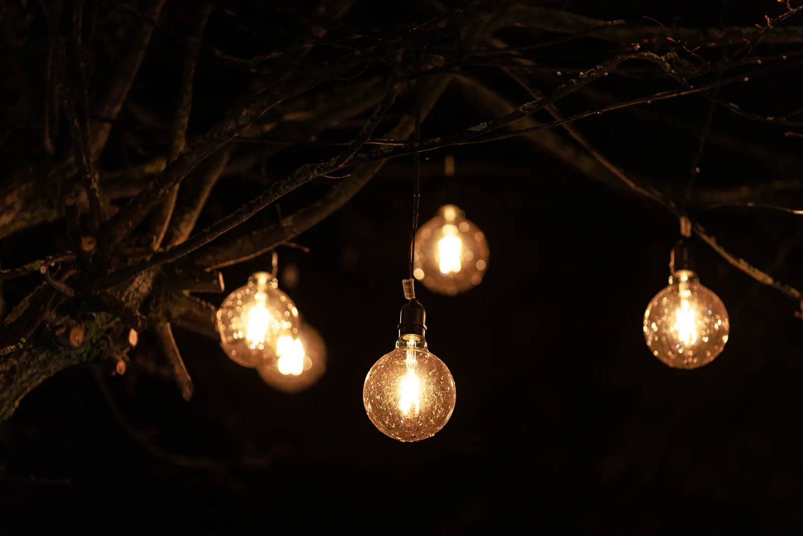 The Nighttime Hazard Most Families Overlook (Image Credits: Pexels)