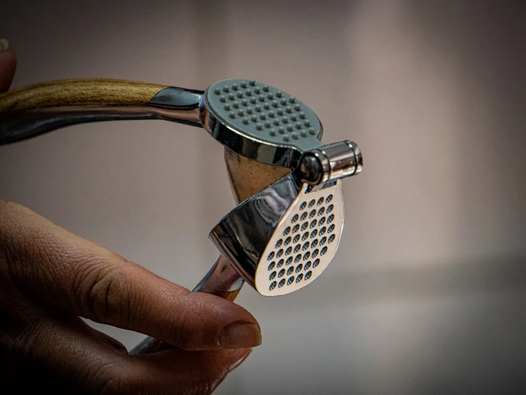 1. The Garlic Press: A Clean-Up Nightmare in Disguise (Image Credits: Unsplash)