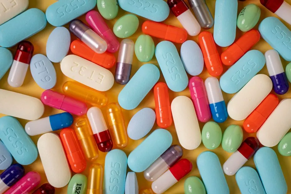 Communication Gaps Between Prescribers and Caregivers (Image Credits: Pexels)