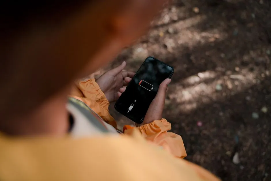 5. Background App Refresh Running Unchecked (Image Credits: Pexels)