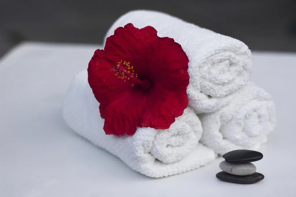 9. You're Keeping Towels in the Wrong Location Entirely (Image Credits: Rawpixel)