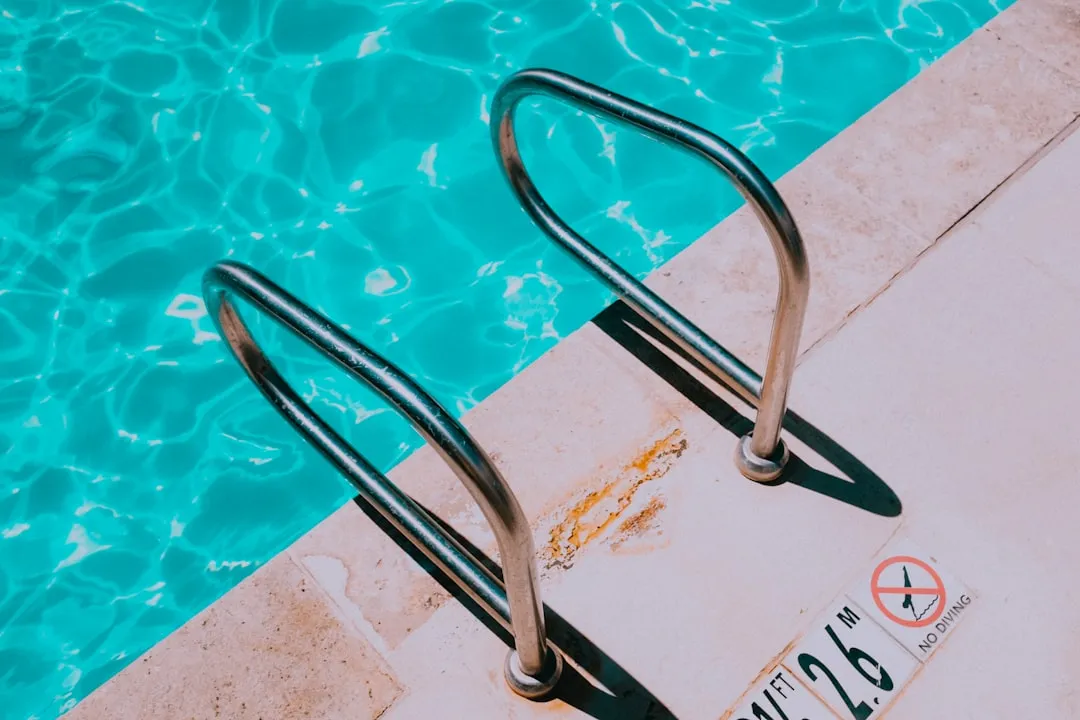 Pool Shock and Trichlor Tablets: Different Chlorines That Don't Mix (Image Credits: Unsplash)