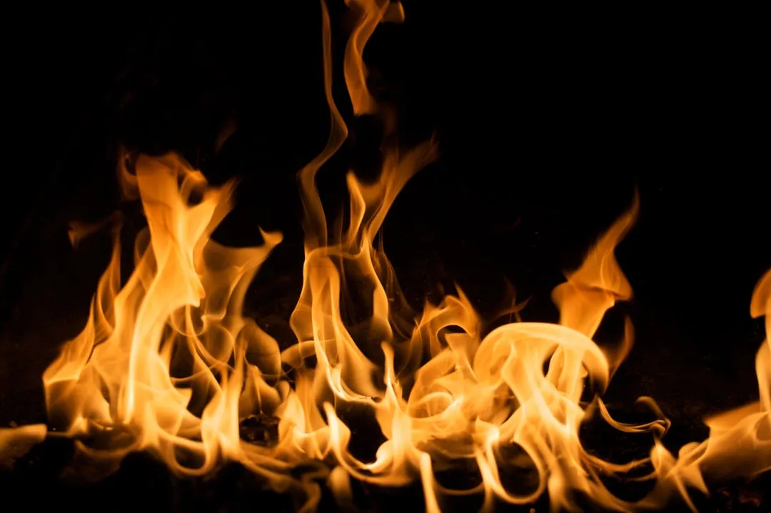 The Science Behind Spontaneous Combustion (Image Credits: Unsplash)