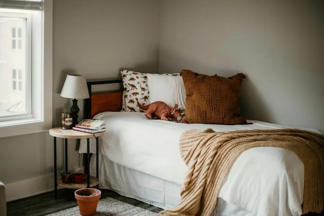 Cortisol Stays Elevated When Clutter Is Present (Image Credits: Unsplash)