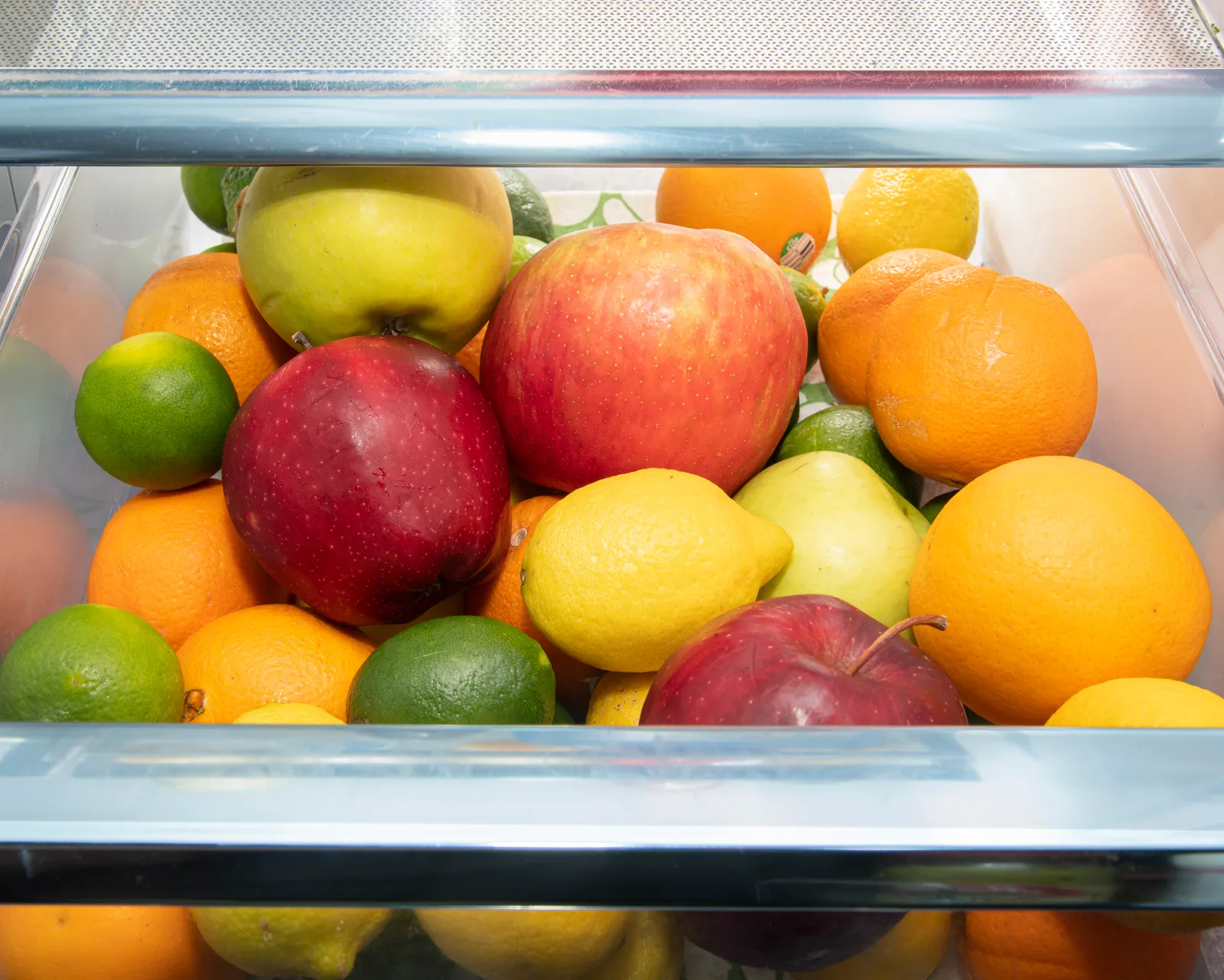 How Full the Drawer Is Also Matters (20200608-FSIS-LSC-0138, Public domain)