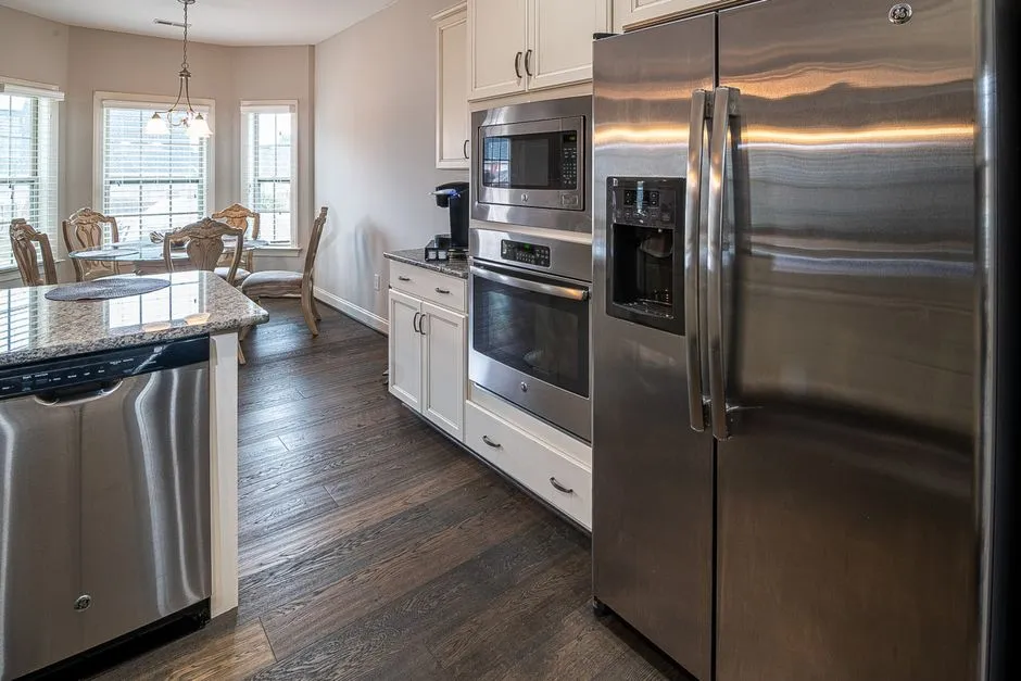 Component Warranties That Outlast the General Coverage (Image Credits: Pexels)