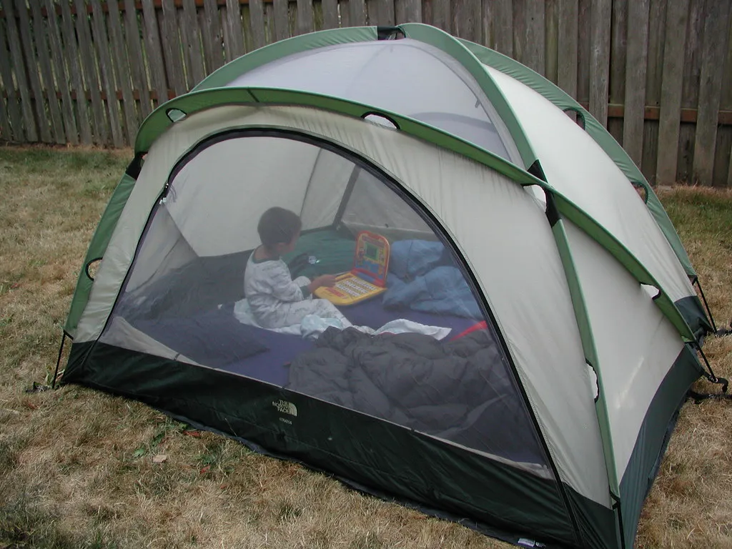 The Economics of Staying Close to Home (bzo, Flickr, CC BY-SA 2.0)