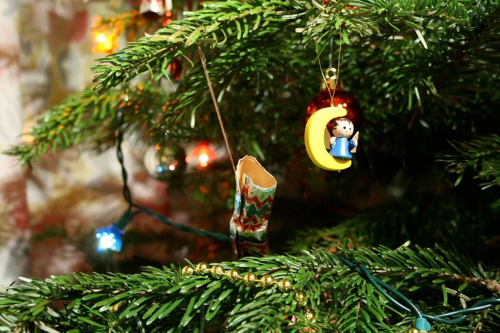 How Long Before a Fake Tree "Breaks Even" Environmentally (Stephen Fulljames, Flickr, CC BY-SA 2.0)