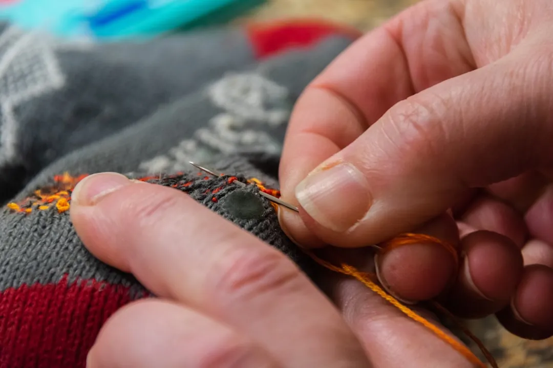 The Social Media Moment Mending Didn't Expect (Image Credits: Unsplash)