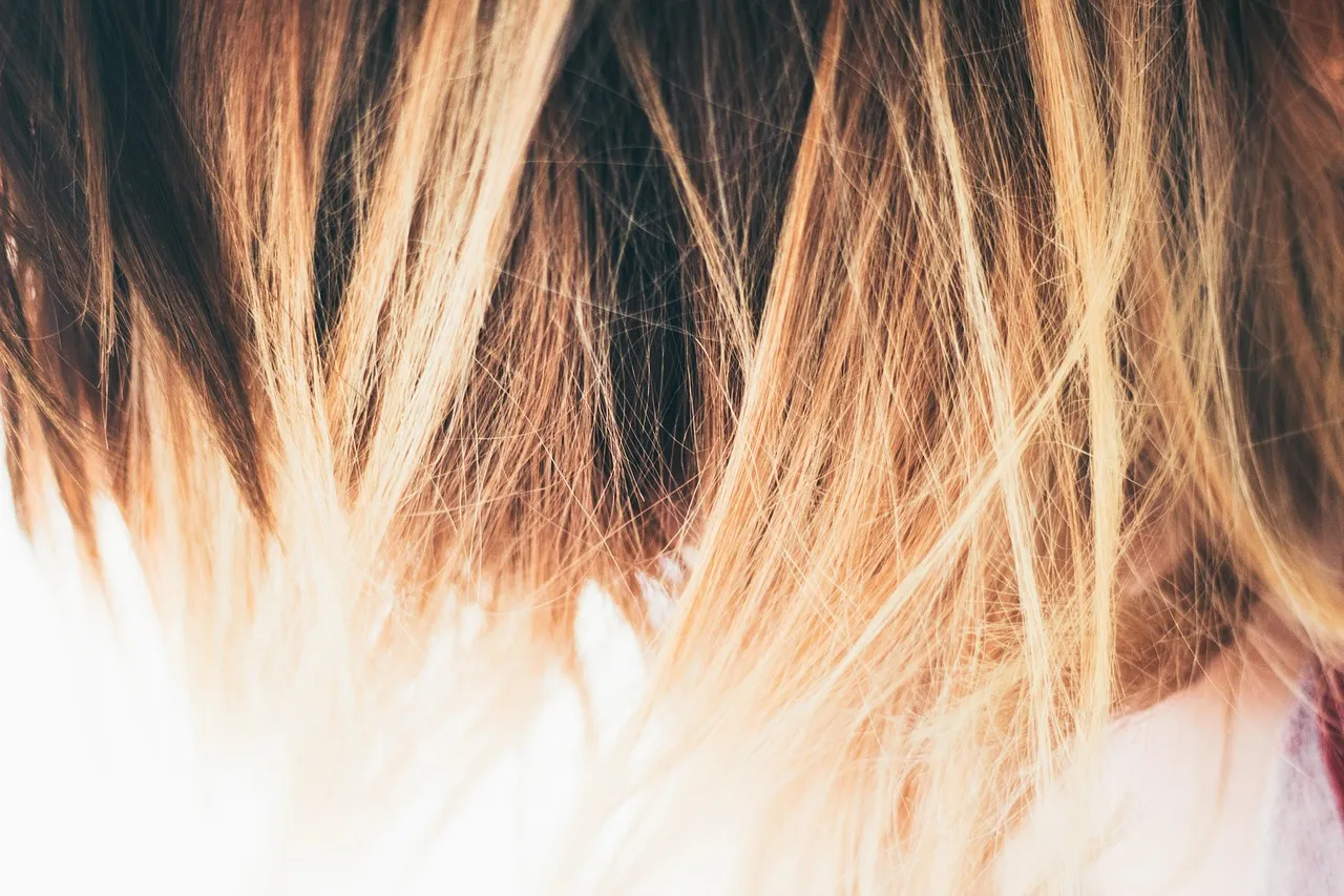 Layering Warm Light for Maximum Effect (Image Credits: Pixabay)