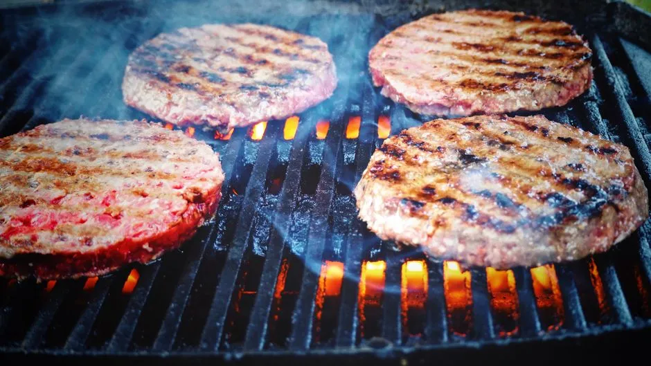 1. The Habit Burger and Grill Double Char (Image Credits: Pexels)