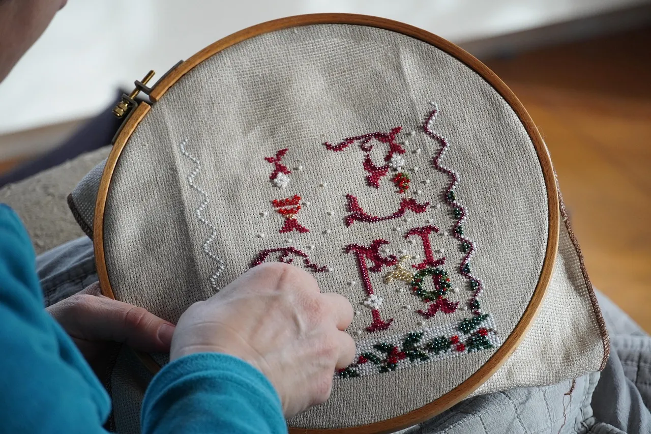 Sashiko: The Ancient Stitch That Sustainability Circles Now Celebrate (Image Credits: Pixabay)