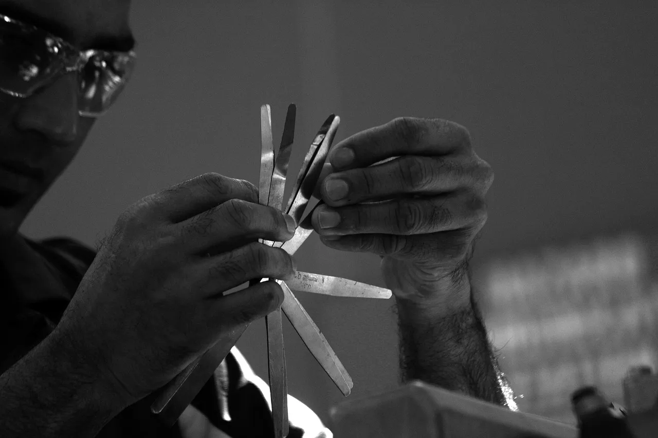 7. Test All Moving Parts Deliberately (Image Credits: Pixabay)