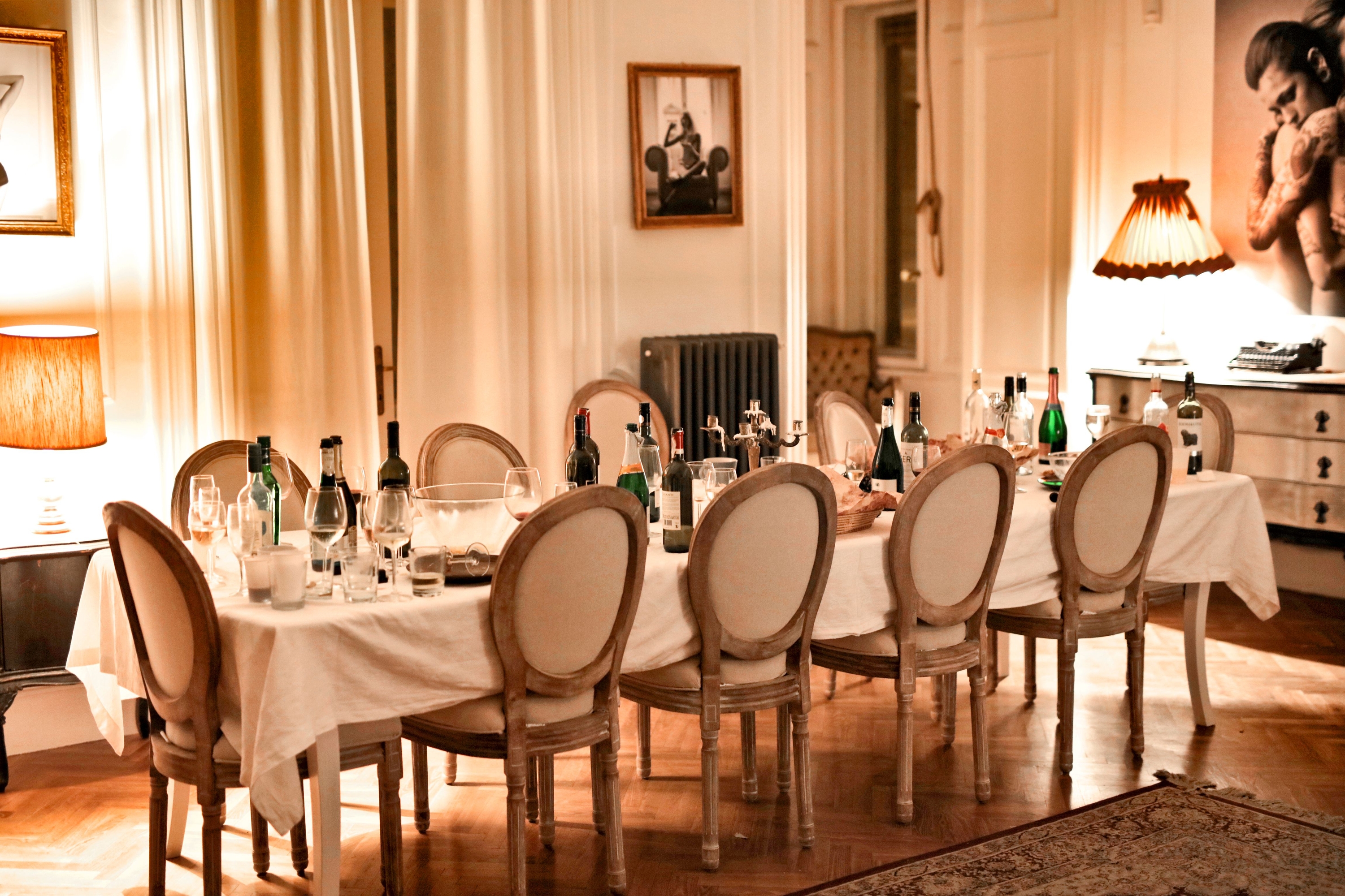 5 Vintage Dinner Party Dishes Deserving A Second Chance
