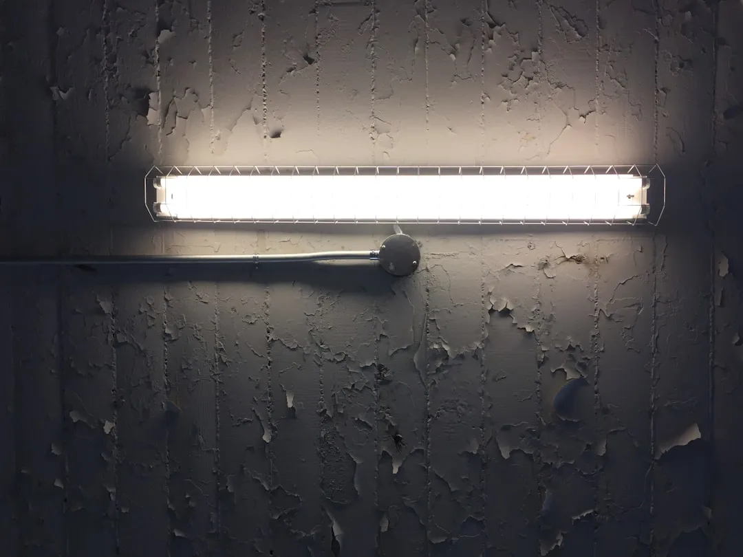 Heat Buildup in Enclosed Fixtures: A Bigger Threat Than Switching (Image Credits: Unsplash)