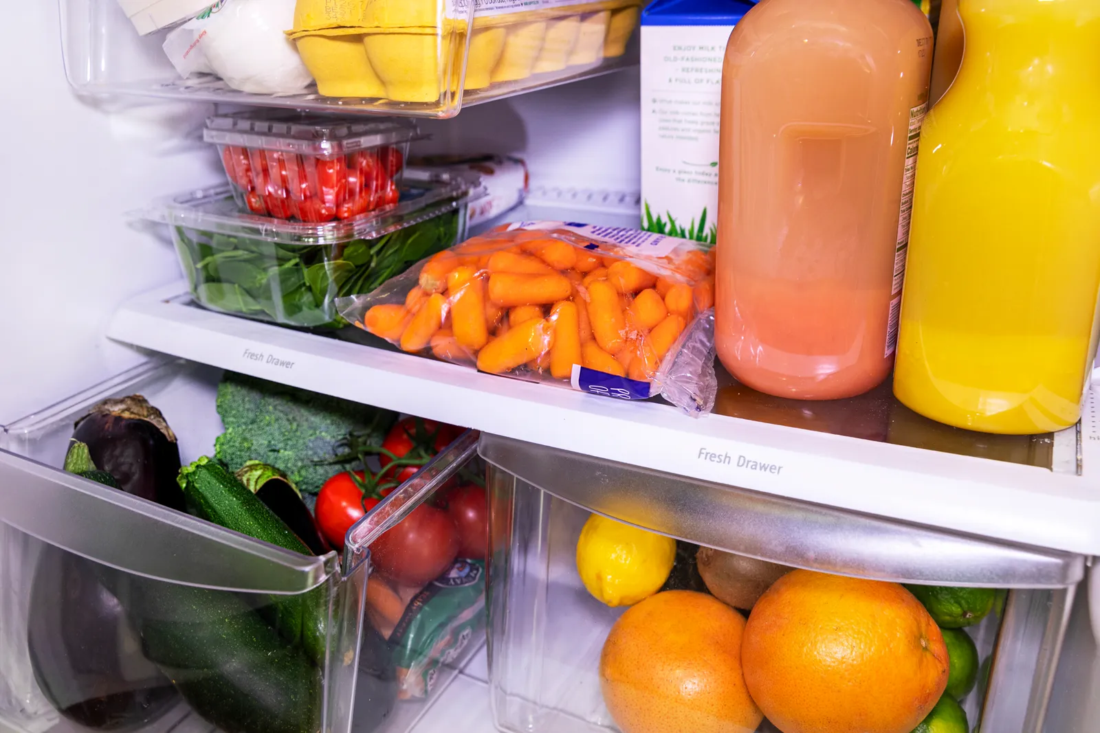 Mixing Ethylene-Producing Fruits with Sensitive Vegetables (By Alabama Extension, CC0)