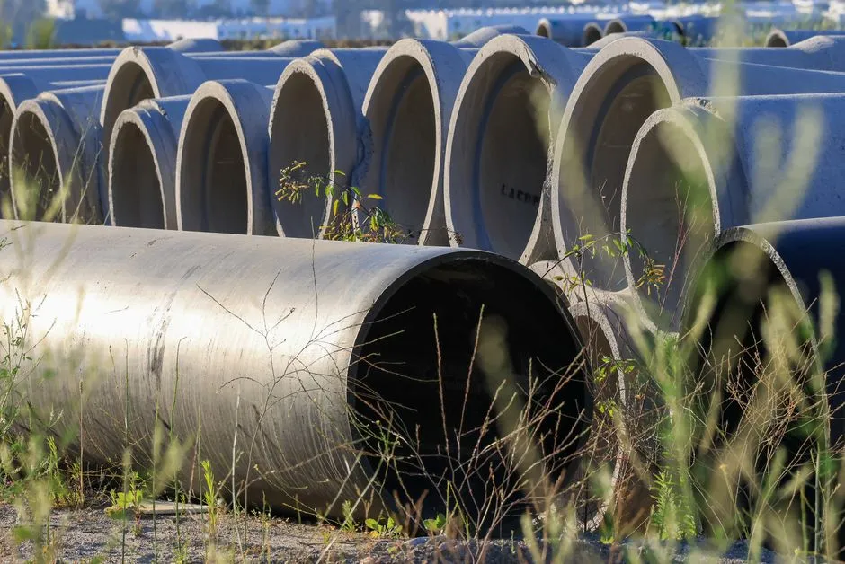Blocked Vent Stacks Pushing Gas Backward (Image Credits: Pexels)