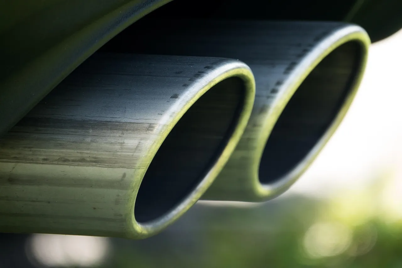 The Exhaust System Takes a Hit Too (Image Credits: Pixabay)