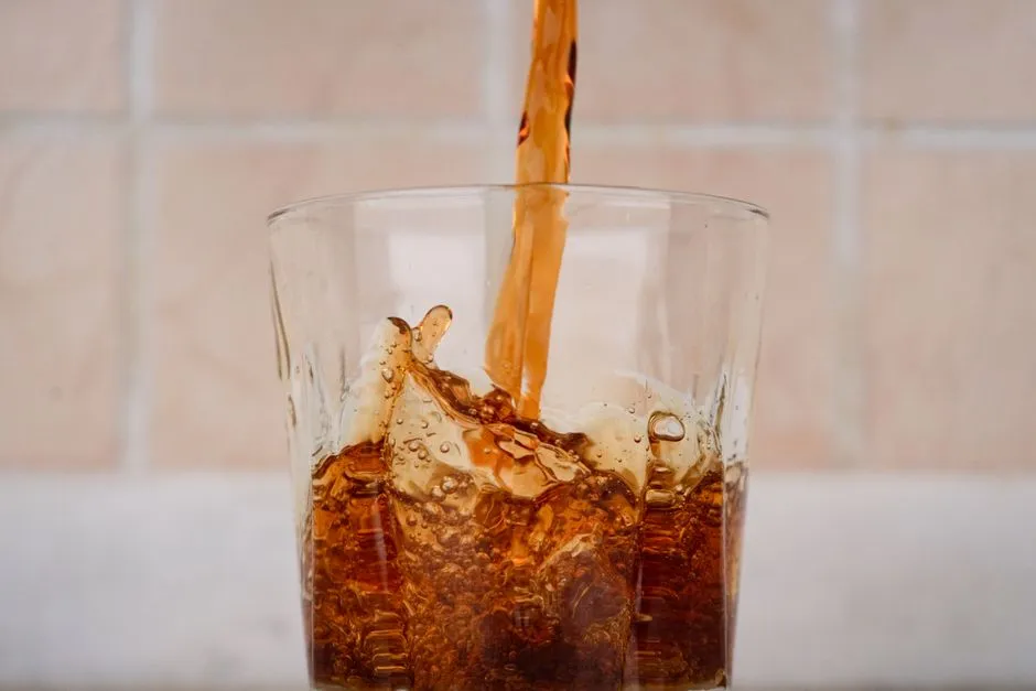 Diet Soda Is Not the Safe Alternative (Image Credits: Pexels)