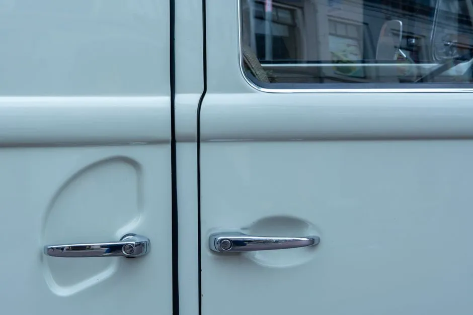 Ignoring a Failing Door Seal (Image Credits: Pexels)