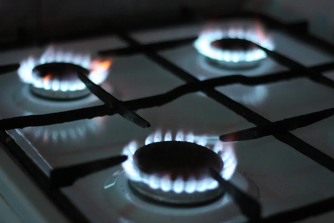 Ignoring the Smell Instead of Acting on It (Image Credits: Unsplash)