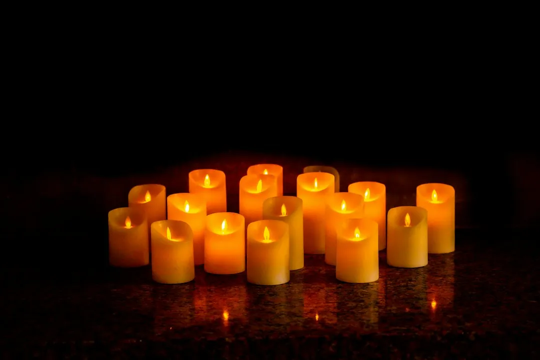 The Safest Alternative: Flameless Lighting (Image Credits: Unsplash)